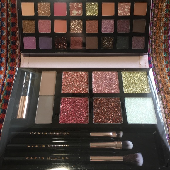 NRFB Paris Hilton 36 Pc Eye Palette Glitter Brush - Picture 2 of 9